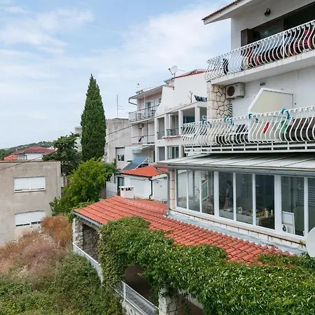 Apartment By The Sea Hvar - 14197